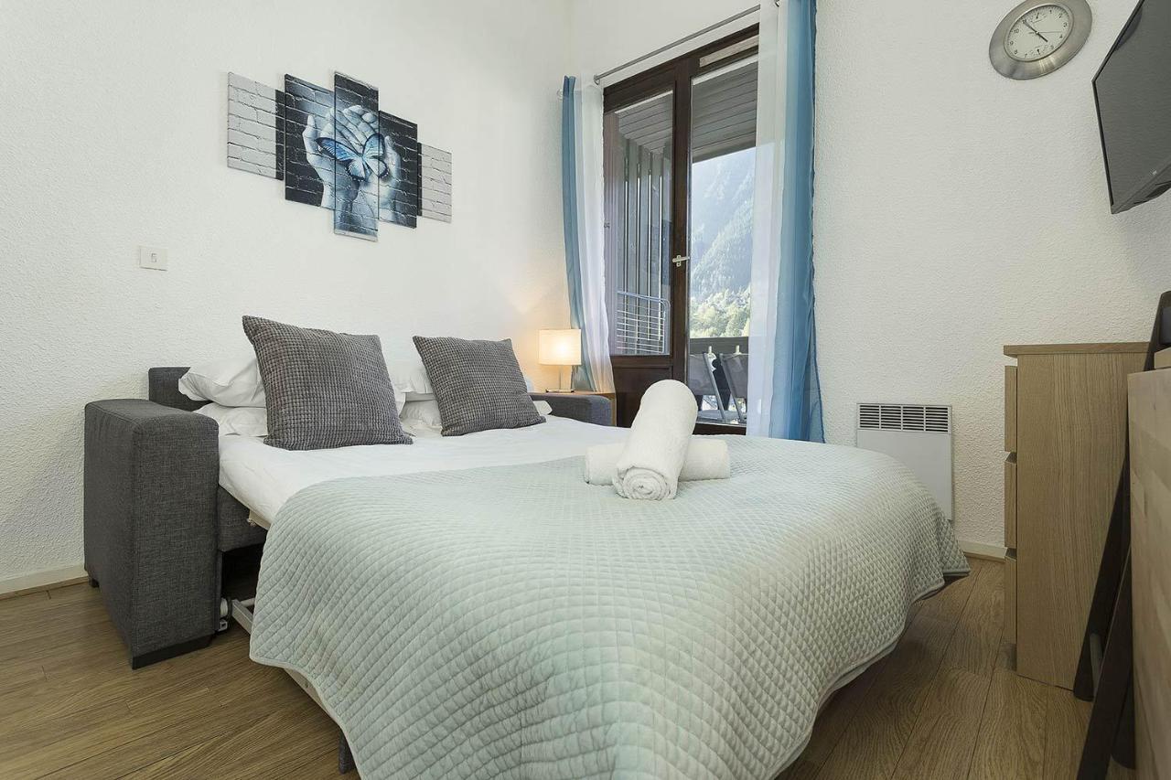 Apartment Forclaz 4B - Alpes Travel - Central Chamonix - Sleeps 4 Eksteriør bilde